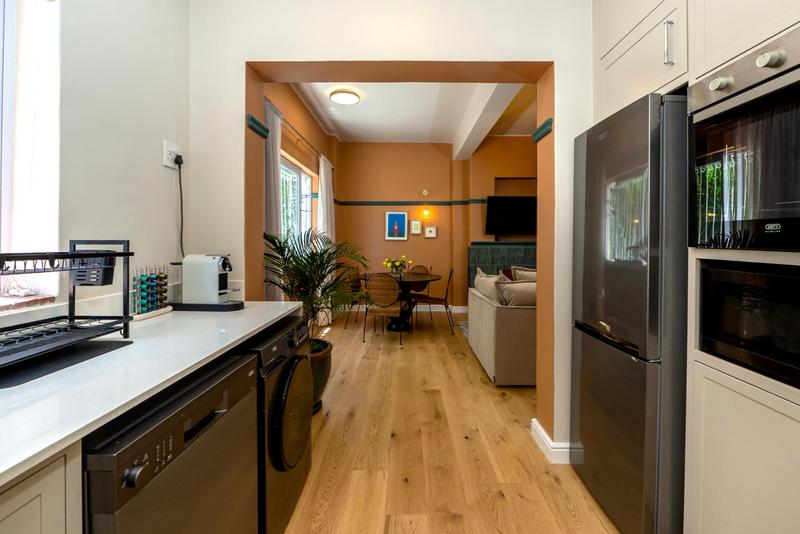 To Let 2 Bedroom Property for Rent in Sea Point Western Cape